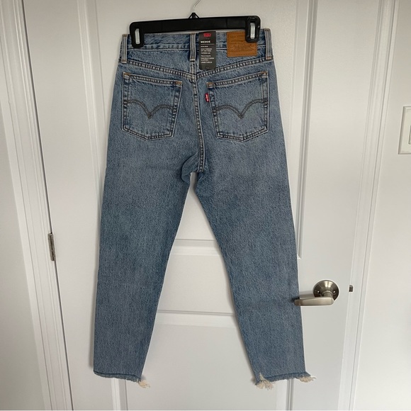 Levi’s Wedgie Jeans - Picture 3 of 3